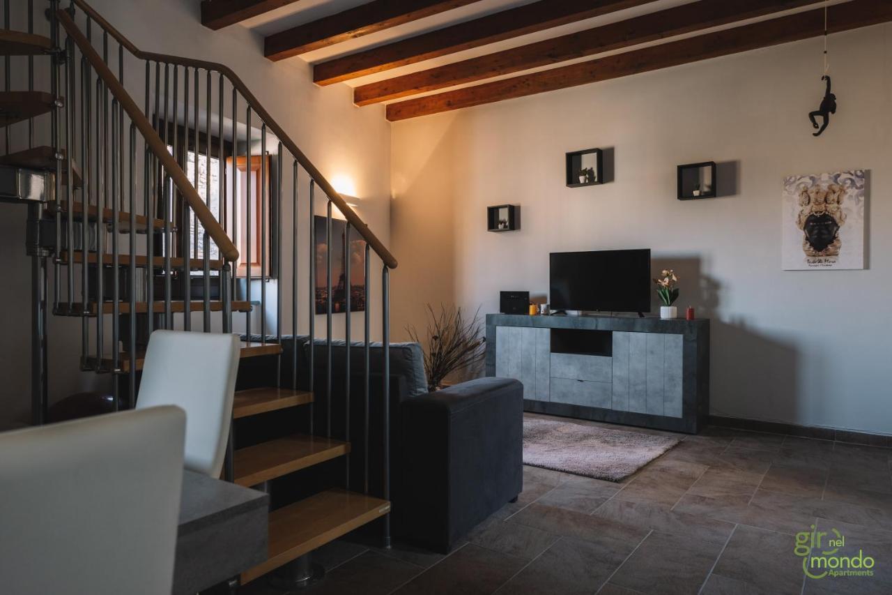 Giro Nel Mondo Apartments 卡塔尼亚 外观 照片