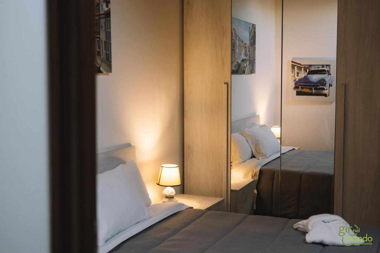 Giro Nel Mondo Apartments 卡塔尼亚 外观 照片